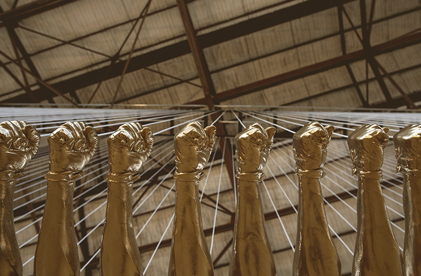 В Атланті встановлять інсталяцію з 200 кулаків протесту Томмі Сміта