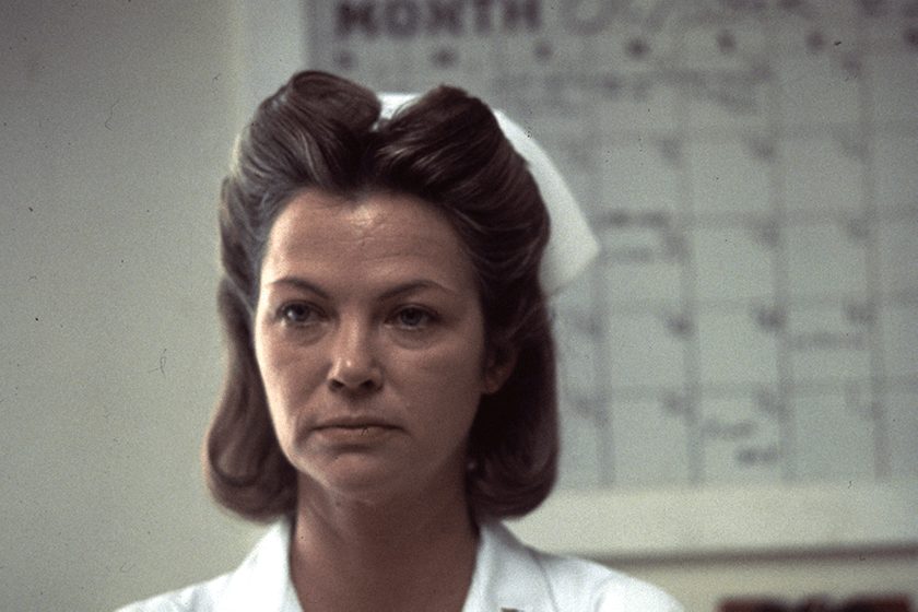 Пролітаючи над гніздом зозулі