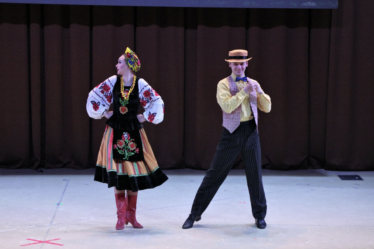 image-wrapper full-width-container