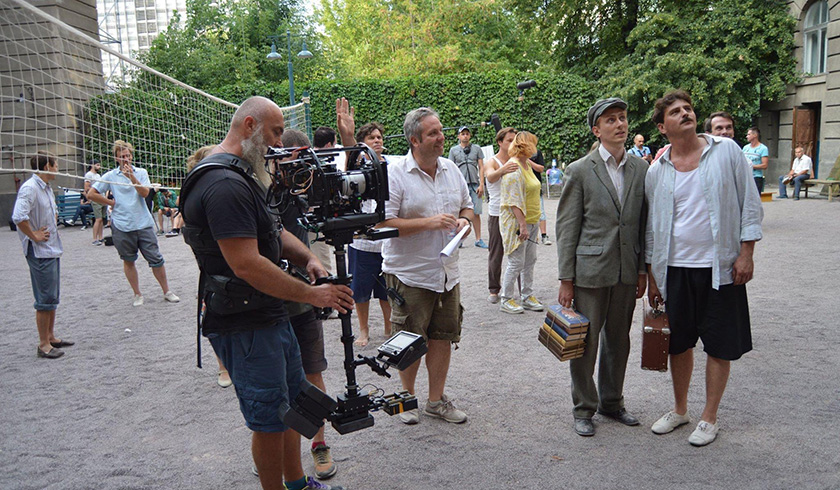 image-wrapper full-width-container