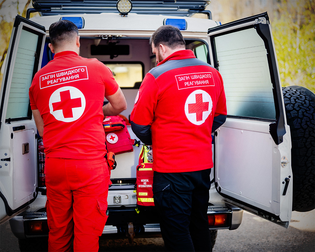 image-wrapper full-width-container