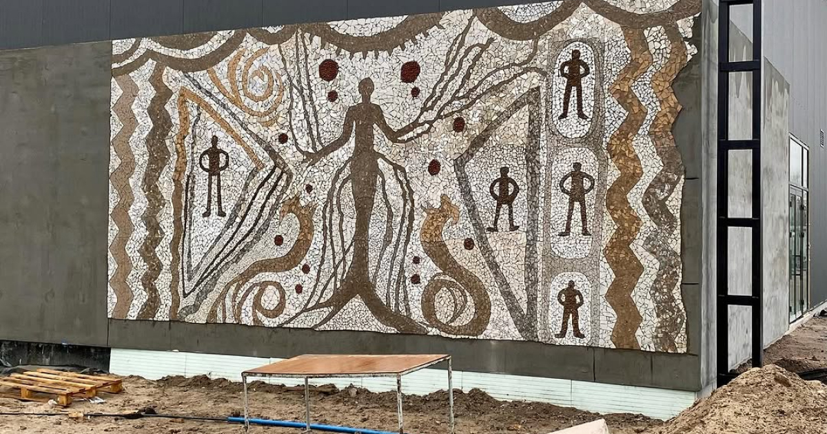 У місті Українка створюють найбільшу сучасну мозаїку