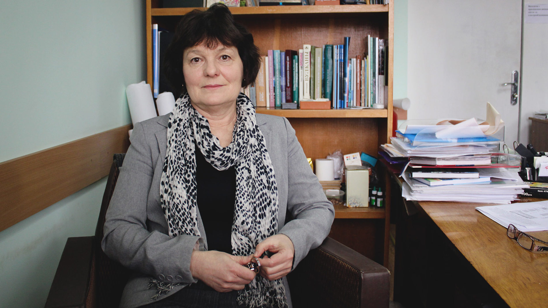 image-wrapper full-width-container