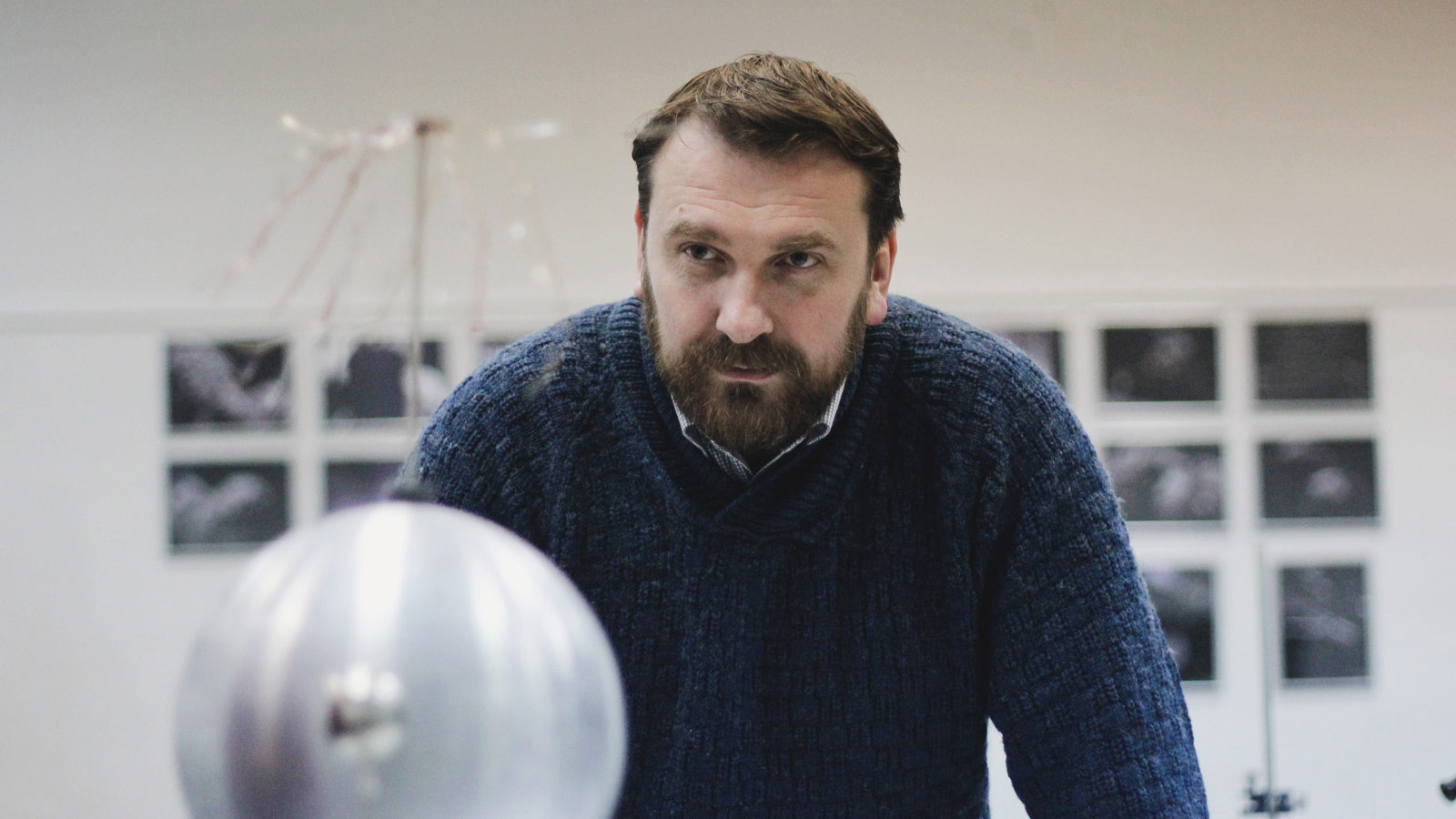 image-wrapper full-width-container