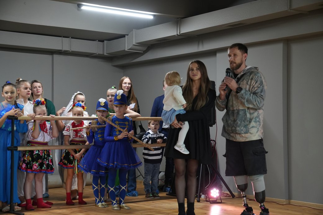 Ветеран із двома протезами на ногах відкрив танцювальну студію у Львові. Фото Першого ТМО Львова