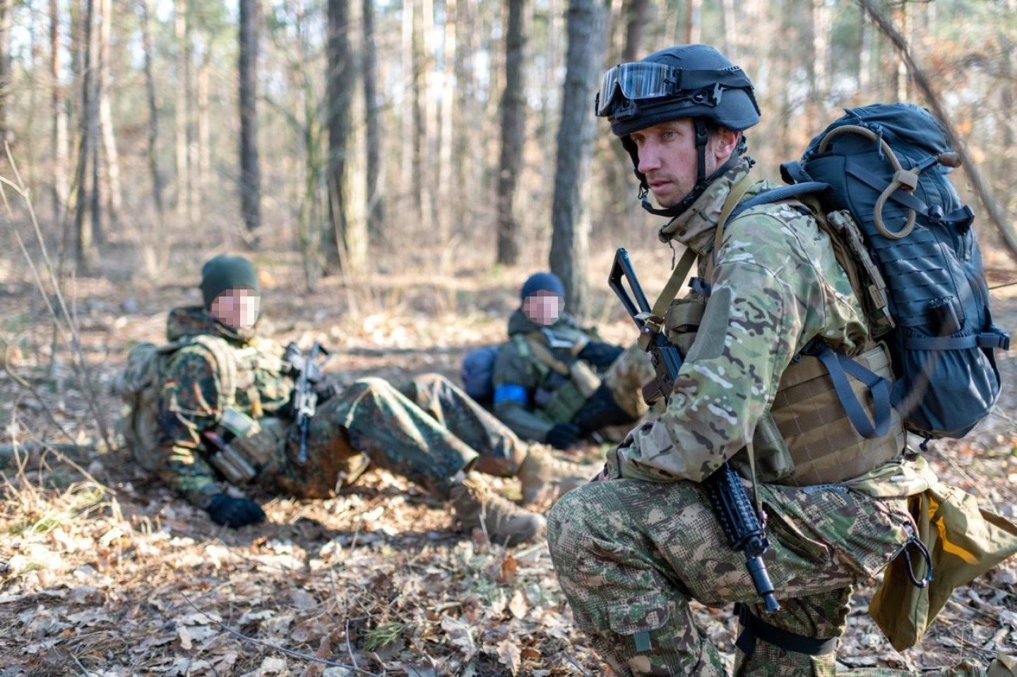 image-wrapper full-width-container